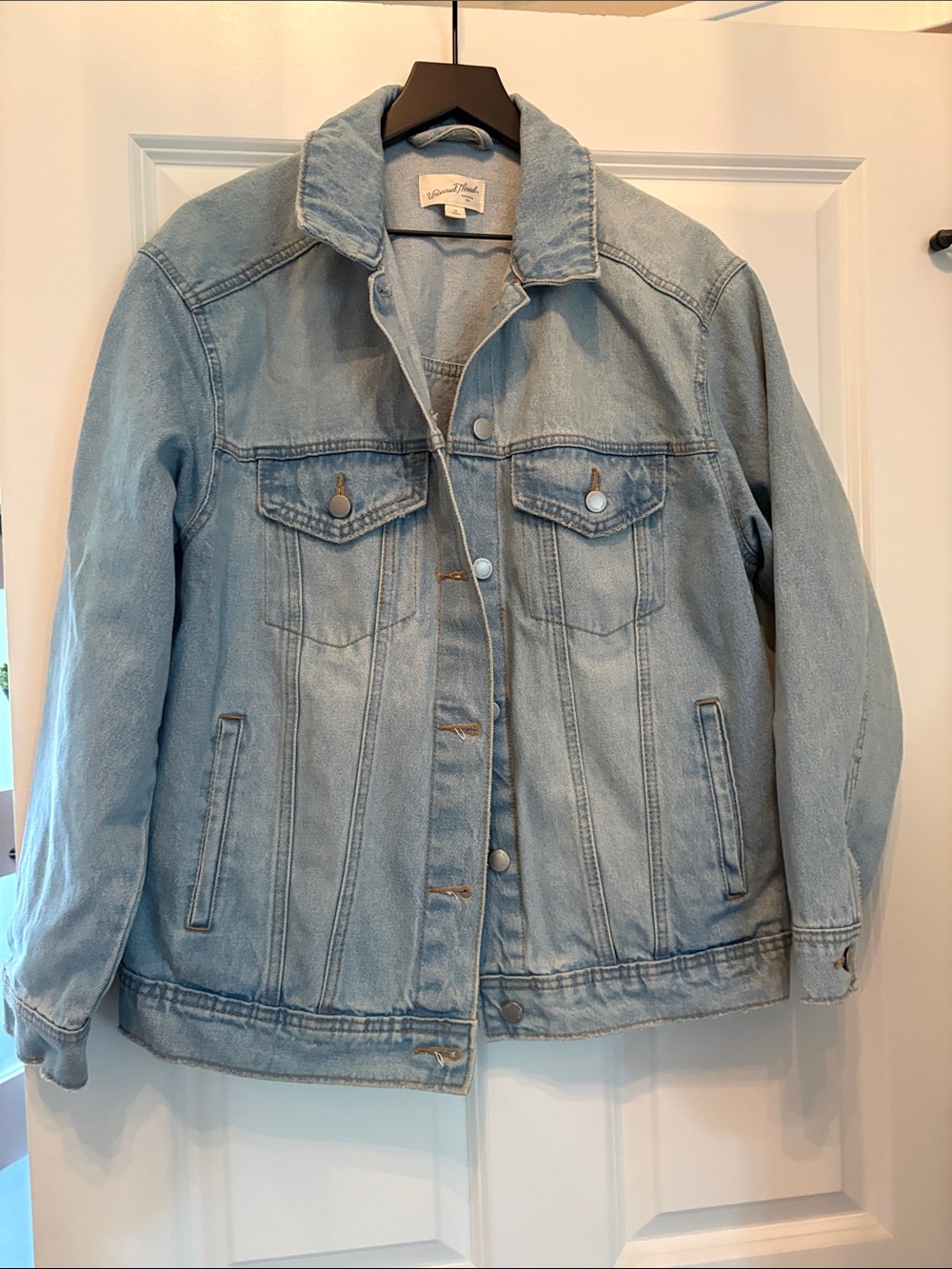 Universal Thread Light Blue Denim Jacket - Casual Trucker Style